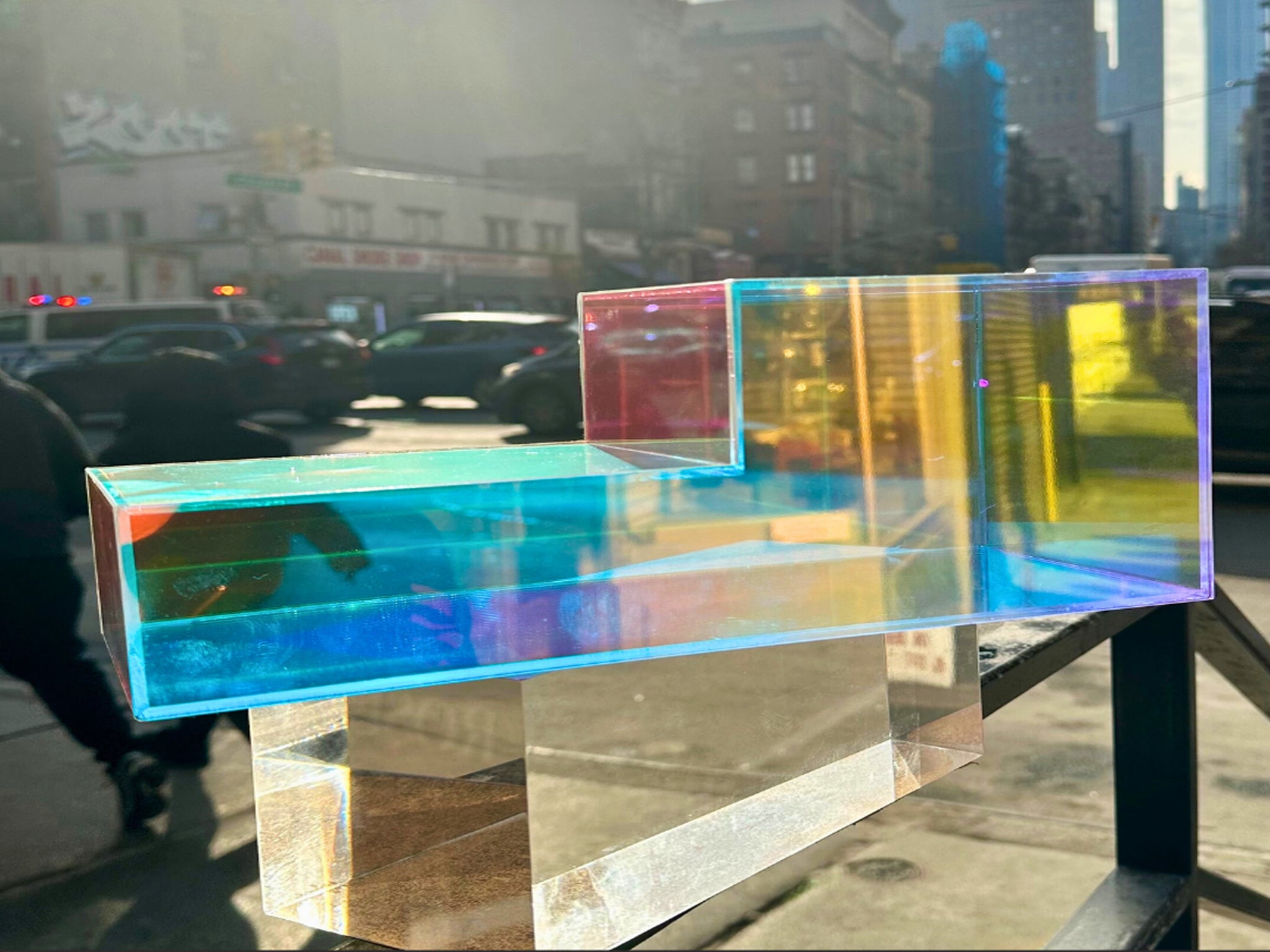Aura Iridescent fabricated box - Canal Plastics