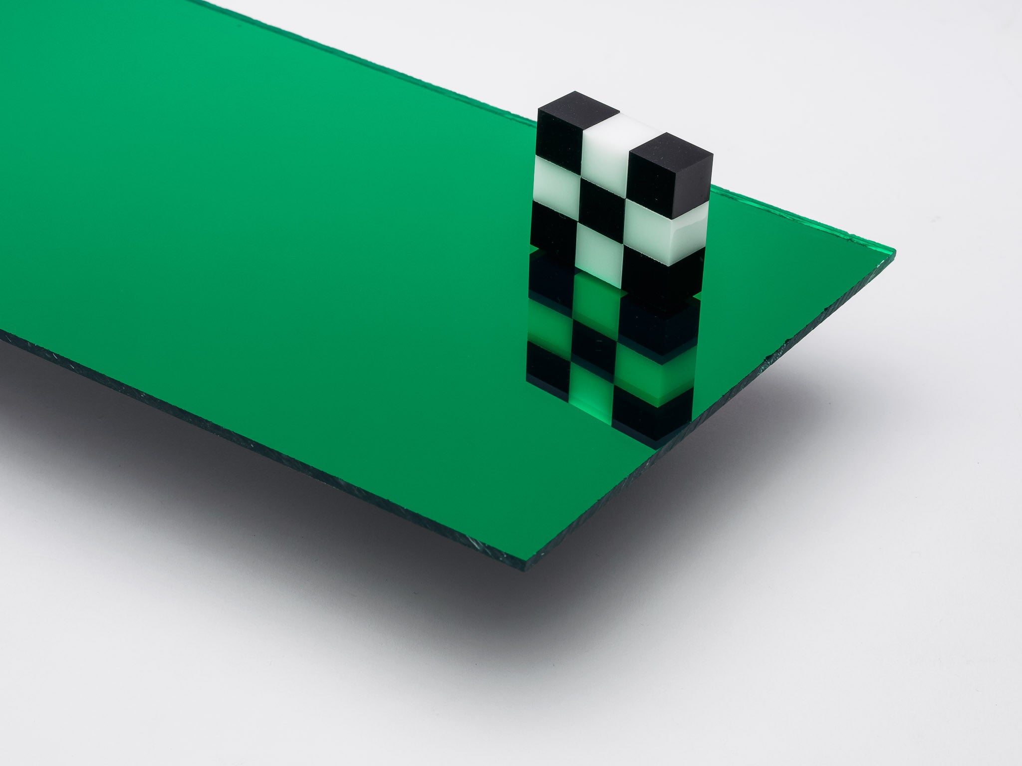 Green Mirror Acrylic Sheet Extruded Plexiglass Mirror Canal